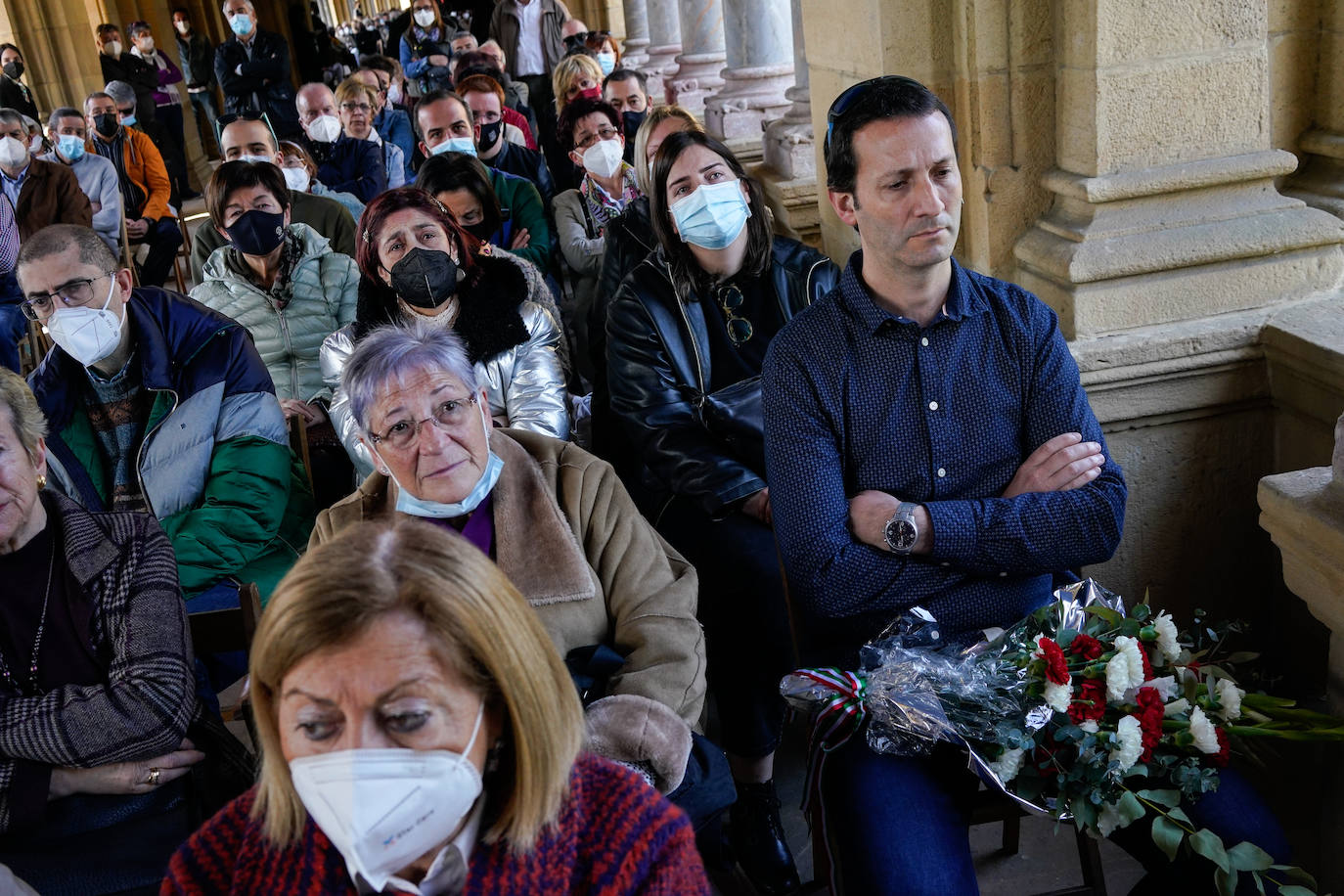 Fotos: Sentido homenaje a las víctimas de la Guerra Civil en Derio