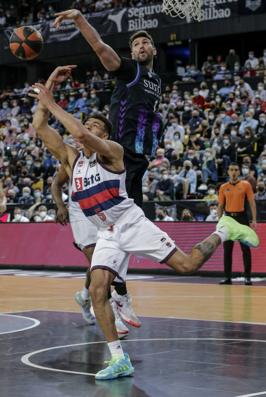 Fotos: Derbi entre el Bilbao Basket y Baskonia, en imágenes