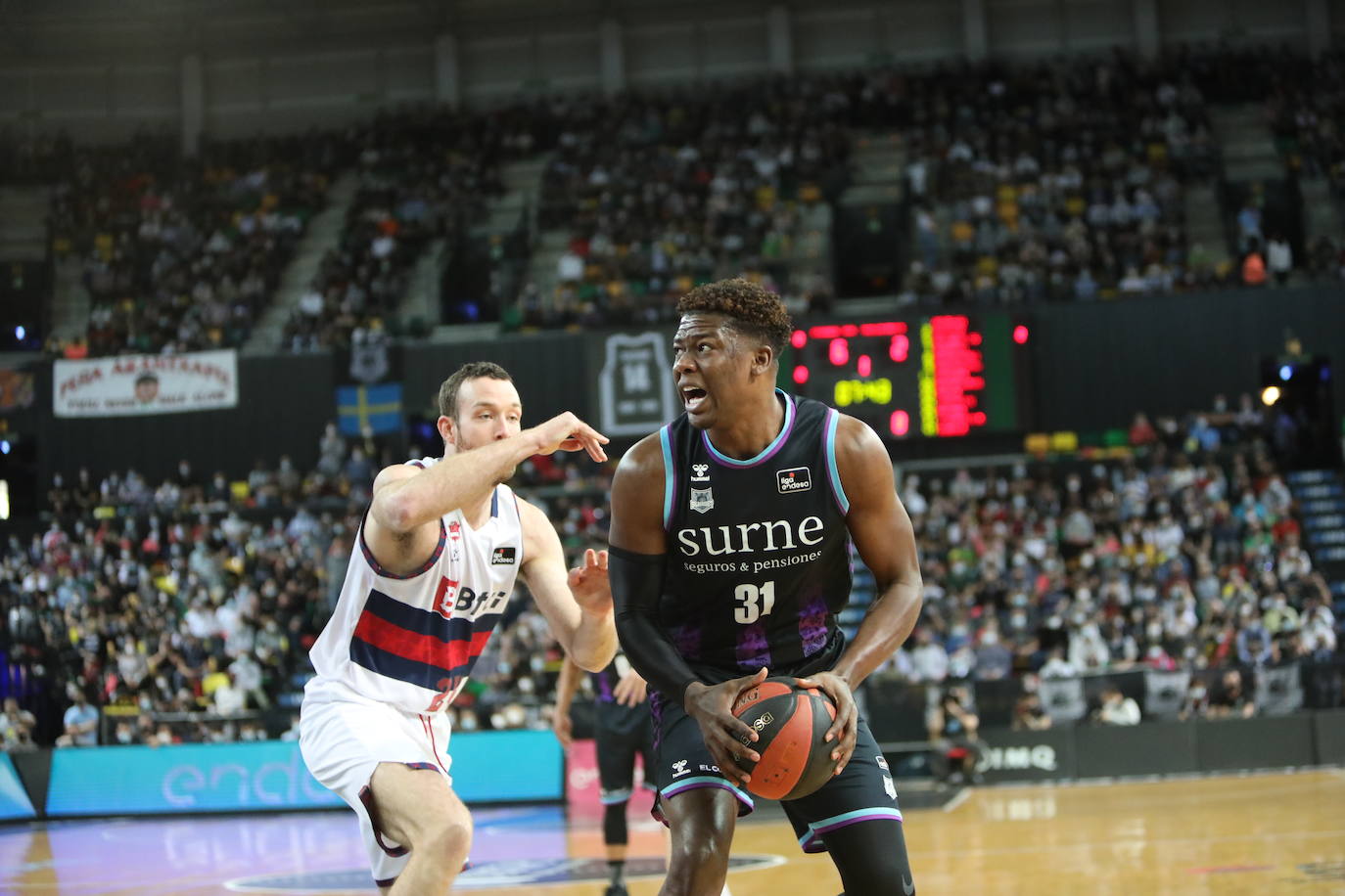Fotos: Derbi entre el Bilbao Basket y Baskonia, en imágenes
