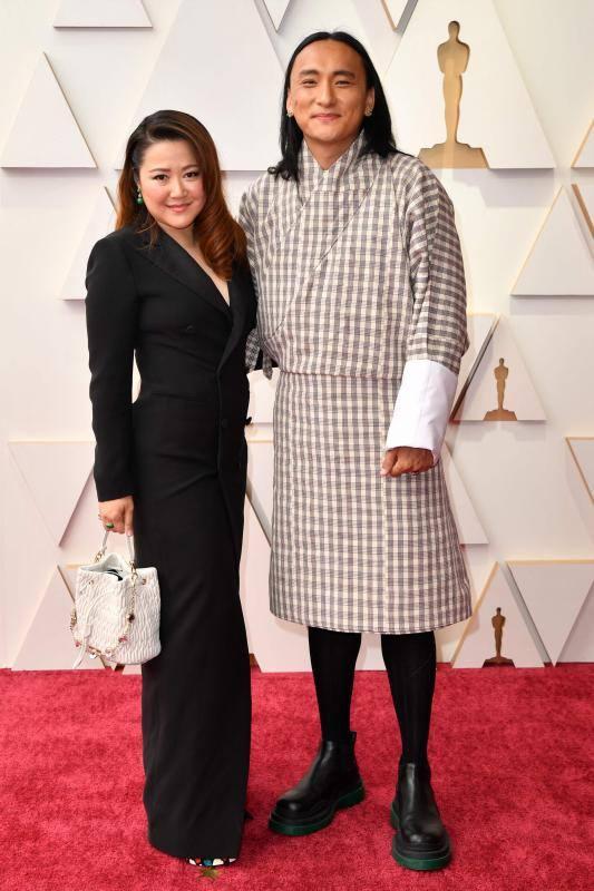 El director de cine butanés Pawo Choyning Dorji y su mujer, la productora Stephanie Lai.