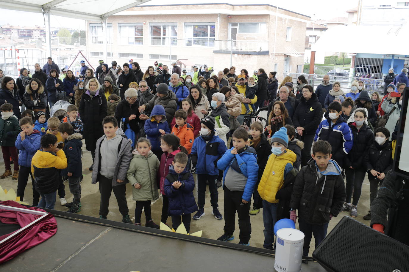 Fotos: Marcha familiar en Berango en apoyo a Ucrania