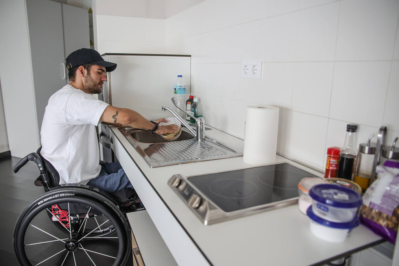 Fotos: La vida en silla de ruedas de Ander Arteagabeitia: su amor, sus aficiones, sus ilusiones...
