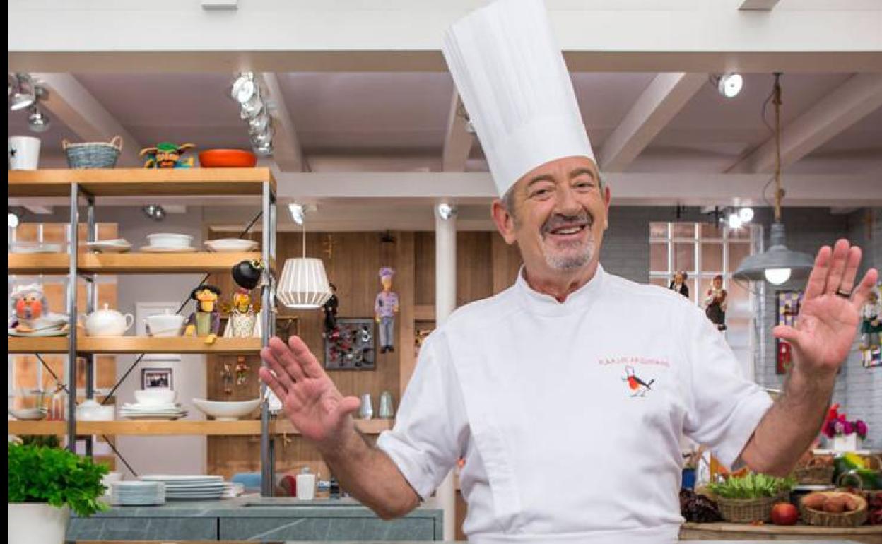 Karlos Aguiñano, en su programa de cocina. 