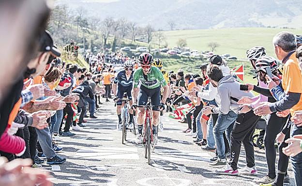 En directo, la etapa 4 de la Itzulia con meta en Zamudio