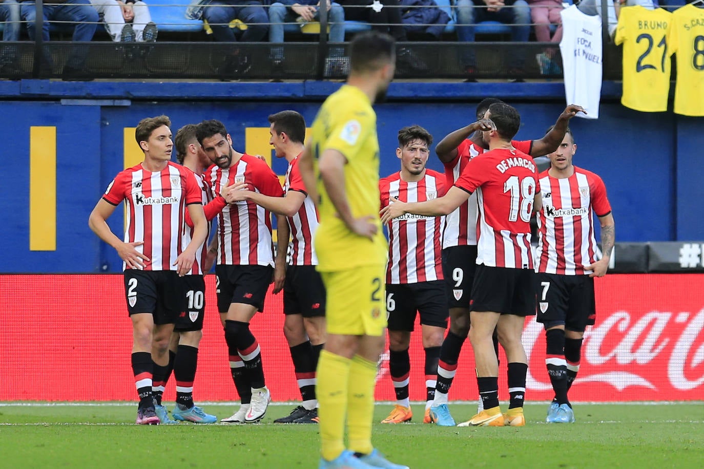 Vivian, espinillera de oro. 