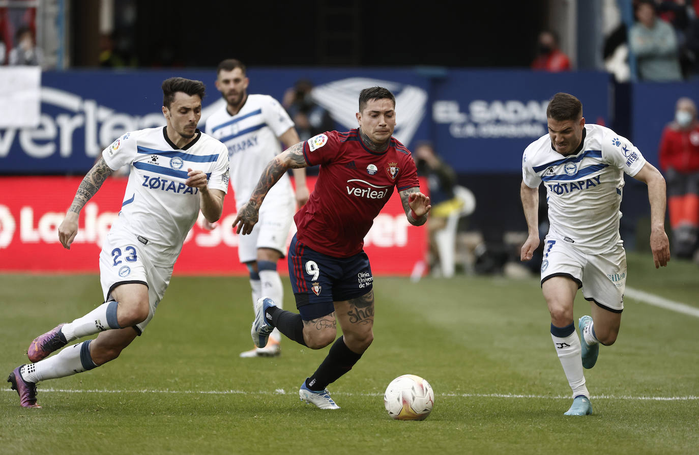 Fotos: Las mejores imágenes de partido entre Osasuna y Alavés
