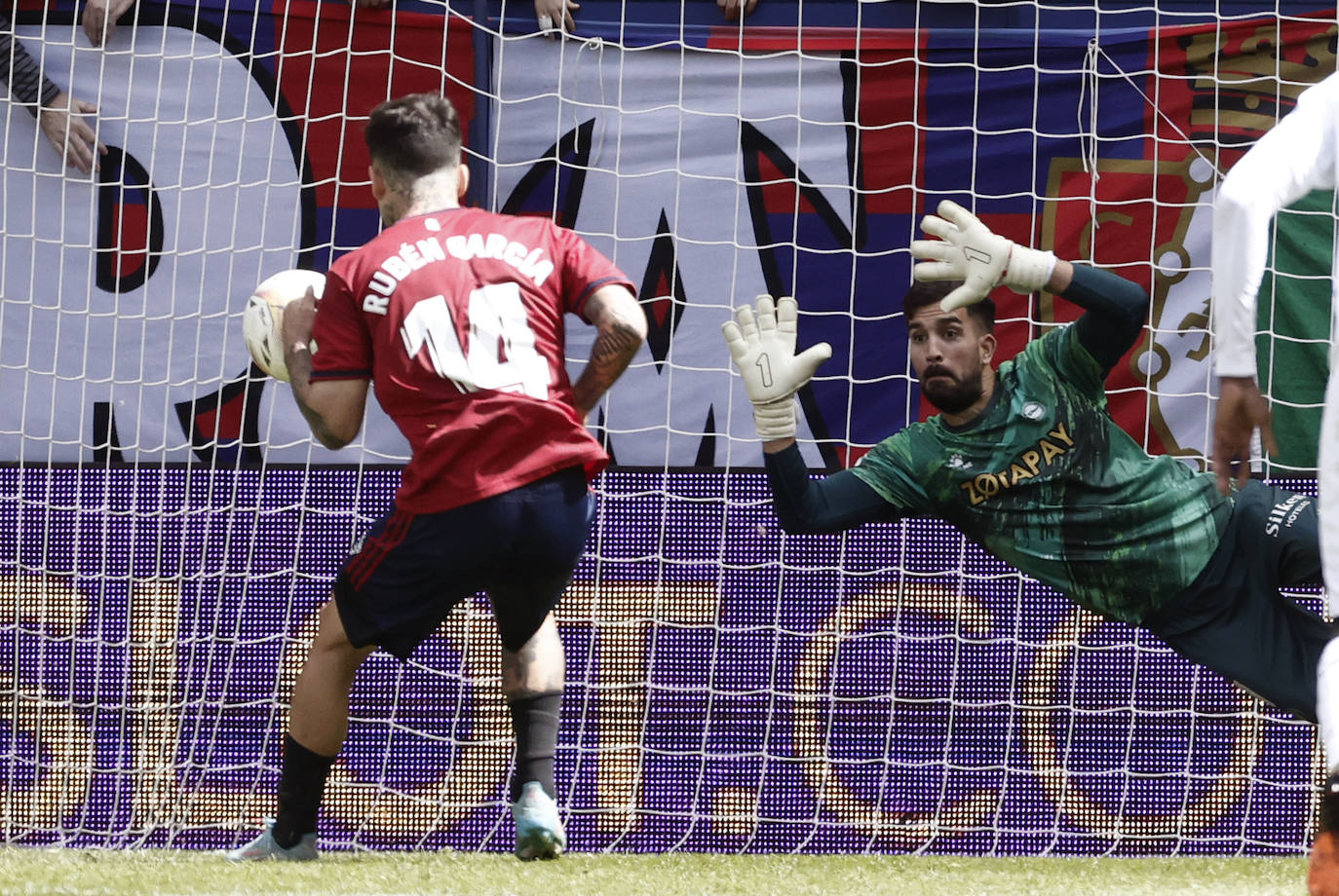 Fotos: Las mejores imágenes de partido entre Osasuna y Alavés