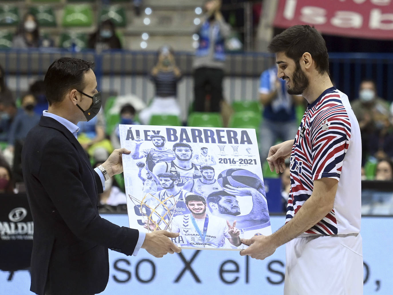 Fotos: Las mejores imágenes del Burgos - Baskonia