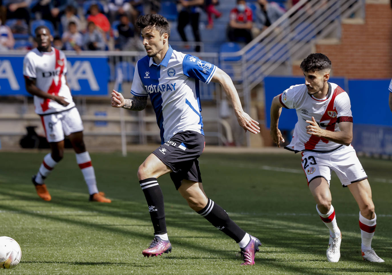 Fotos: Las mejores imágenes del Alavés-Rayo Vallecano