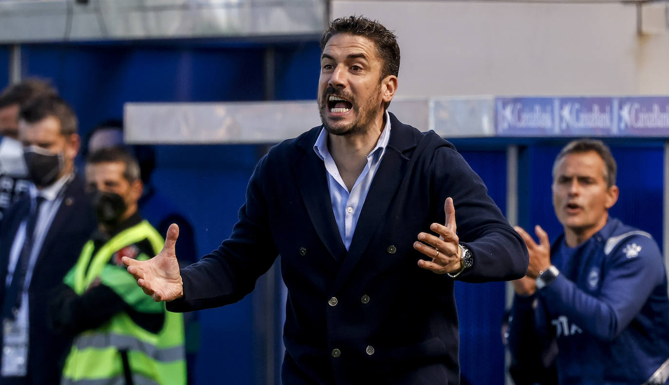 Fotos: Las mejores imágenes del Alavés-Rayo Vallecano