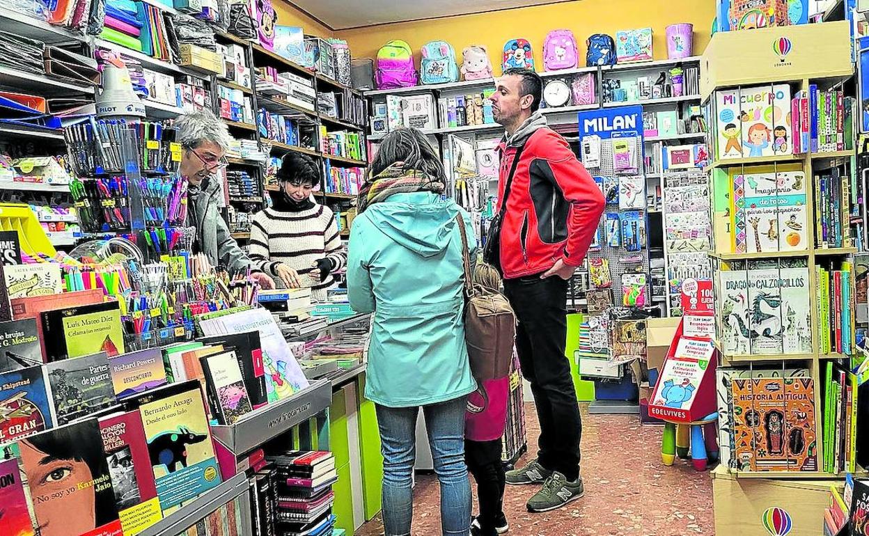 Después de Semana Santa, el mal tiempo no ayuda a remontar las ventas» | El  Correo