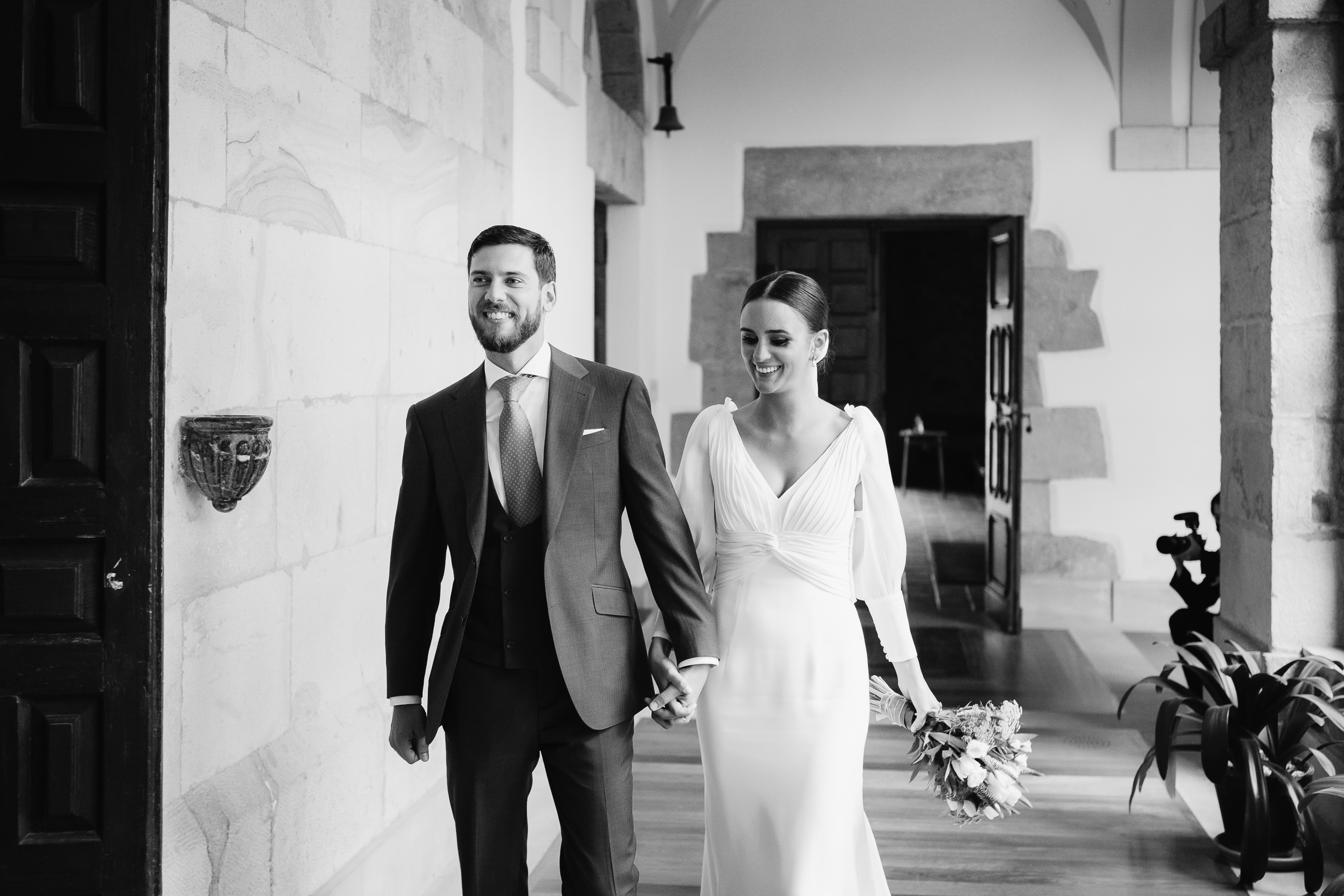 Fotos: Un vestido desmontable y un velo diferente: así fue la boda de Itziar en Amorebieta