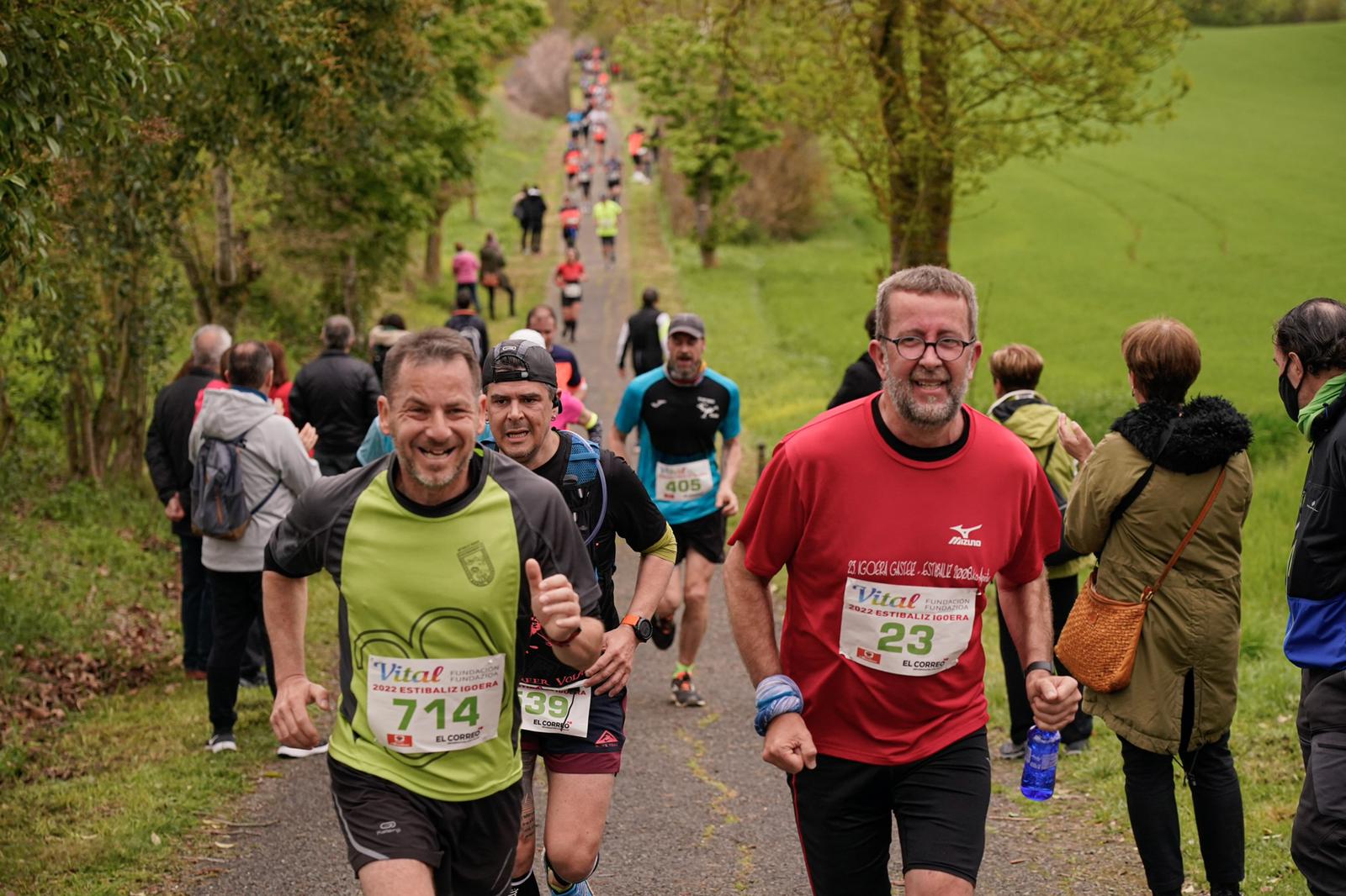 Fotos: Julen Ozaeta y Arrate Mintegui, vencedores de la 35 edición de la Subida a Estíbaliz