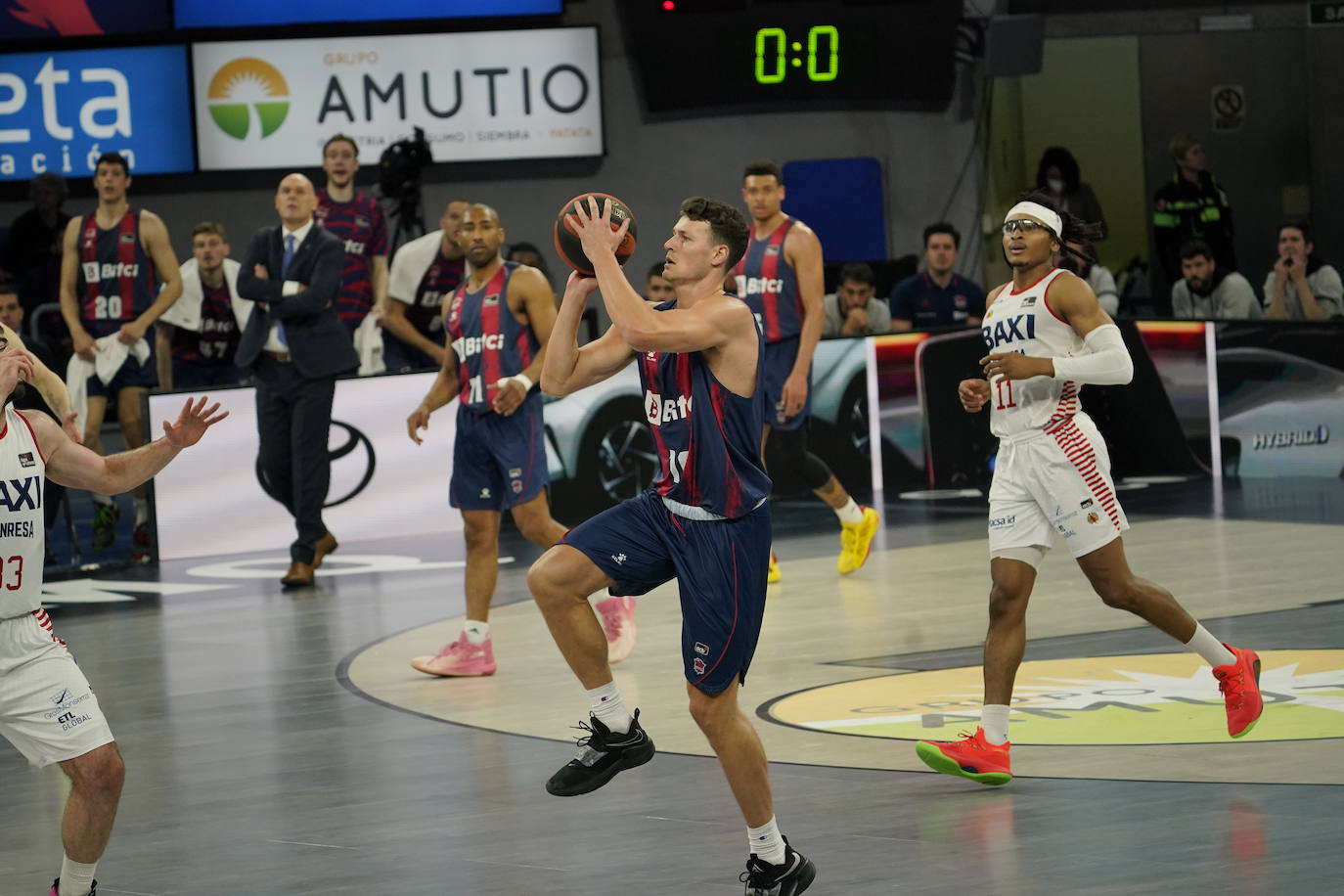 Fotos: Las mejores imágenes del Baskonia-Manresa