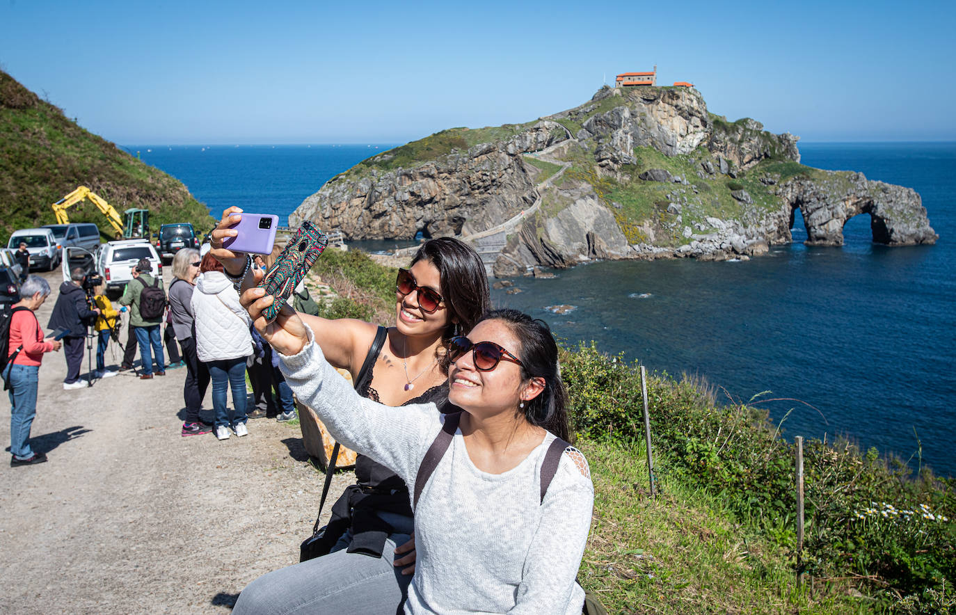 Fotos: Reabre la ermira de San Juan de Gaztelugatxe