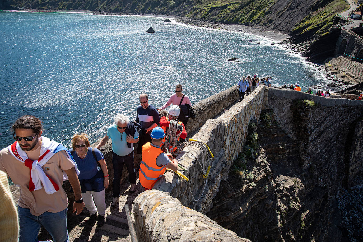 Fotos: Reabre la ermira de San Juan de Gaztelugatxe