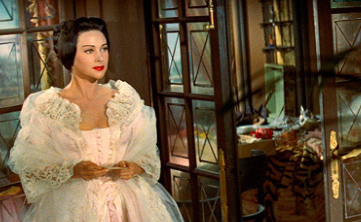 Martine Carol, como Lola Montes.