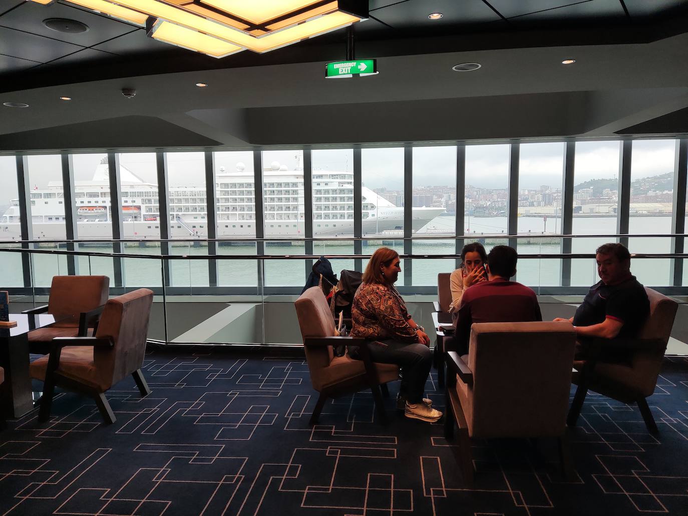 Fotos: Piscina olímpica, escaleras de Swarovski... un crucero a todo lujo en Getxo