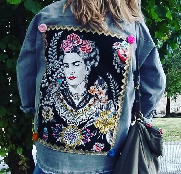 Chaqueta vaquera bordada por Natalia.