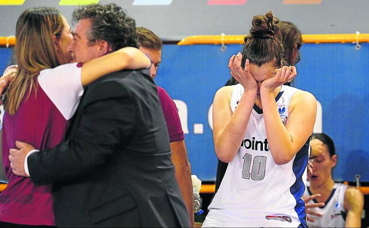 Las jugadoras del Lointek se despidieron de la temporada. 