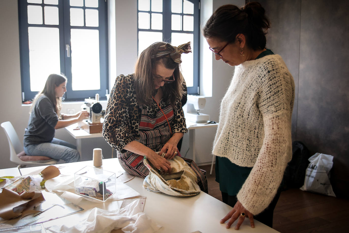 Fotos: Fashion Revolution conciencia en Bilbao sobre el lado oscuro de la moda