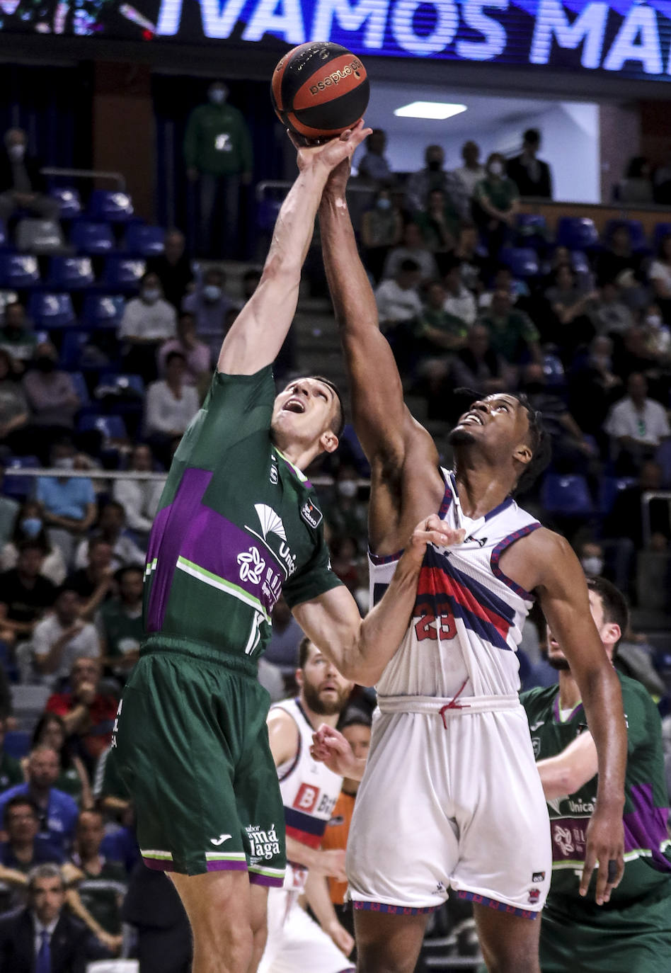 Fotos: Las mejores imágenes del Unicaja-Baskonia