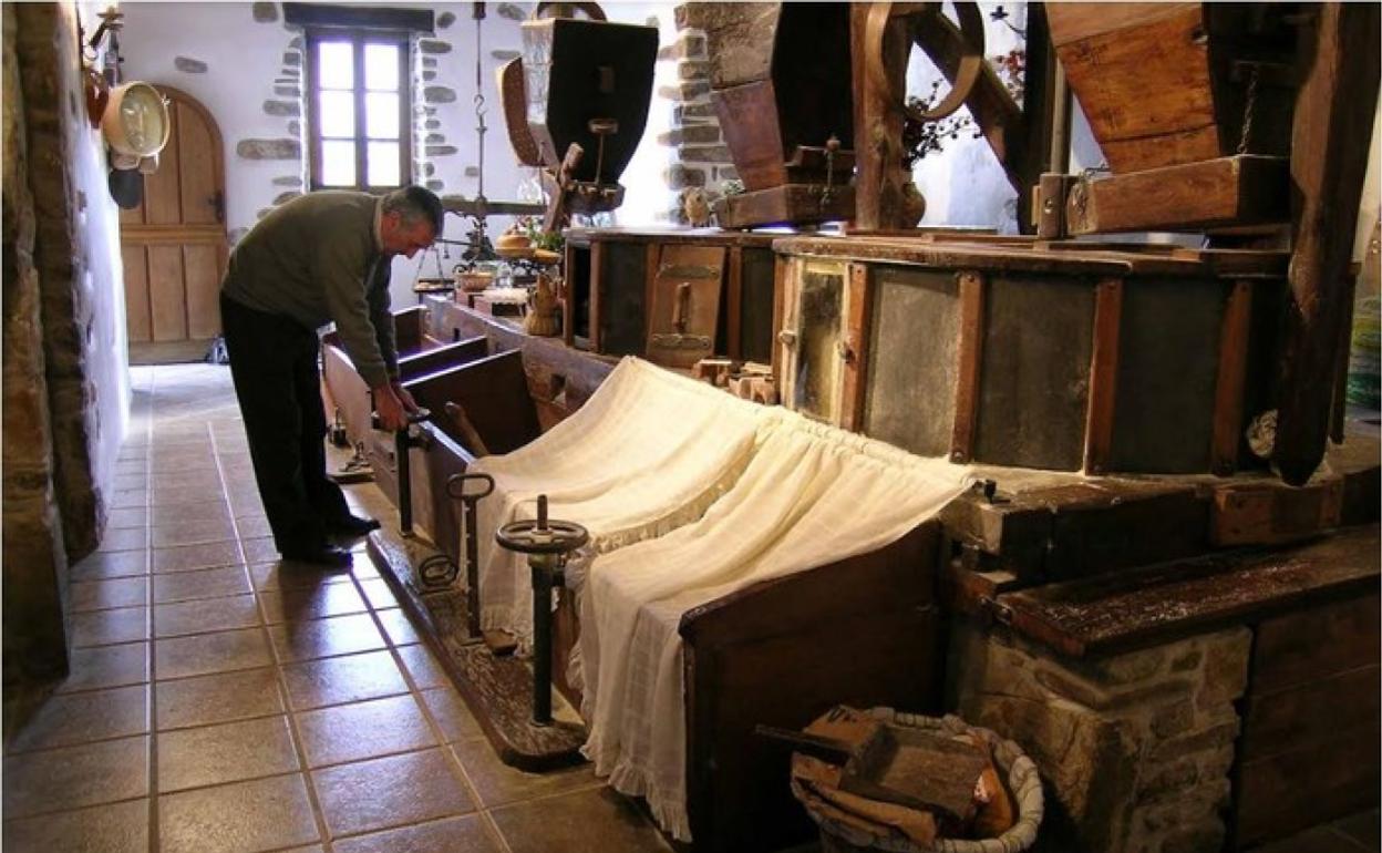 Zeanurik orotara 18 errota aurkezten ditu, gehienak gaur egun bertan behera itxita daudelarik. 