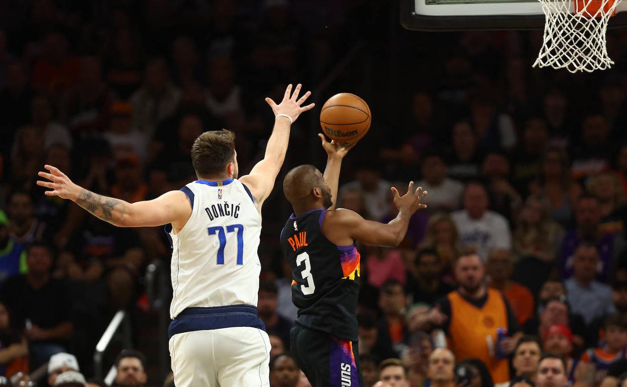 Doncic persigue a Paul, sublime en el último cuarto