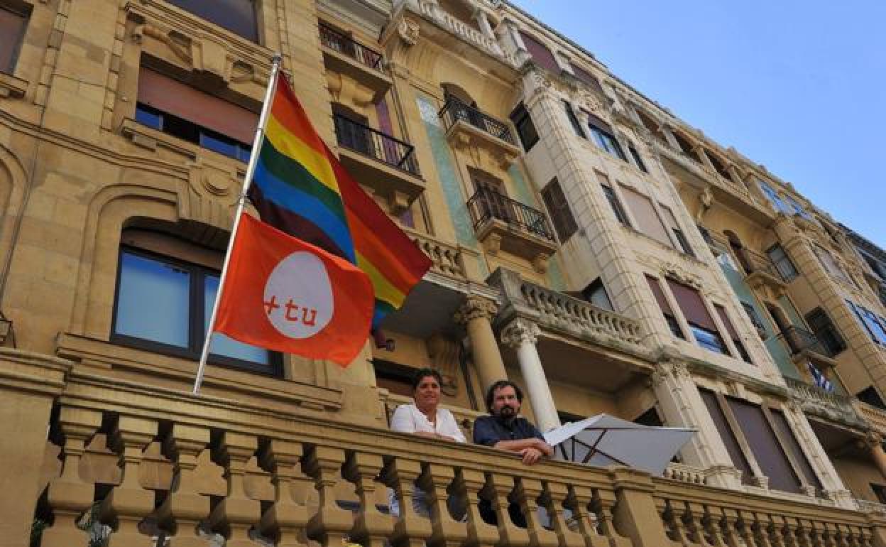 Exterior de la sede de Gehitu en el paseo Colón de San Sebastián.
