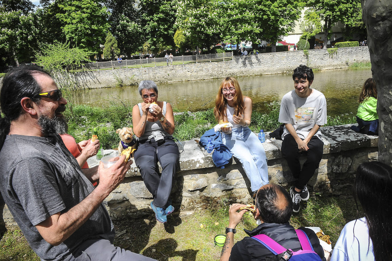 Fotos: Ambientazo en la Feria del Perritxiko de Kuartango