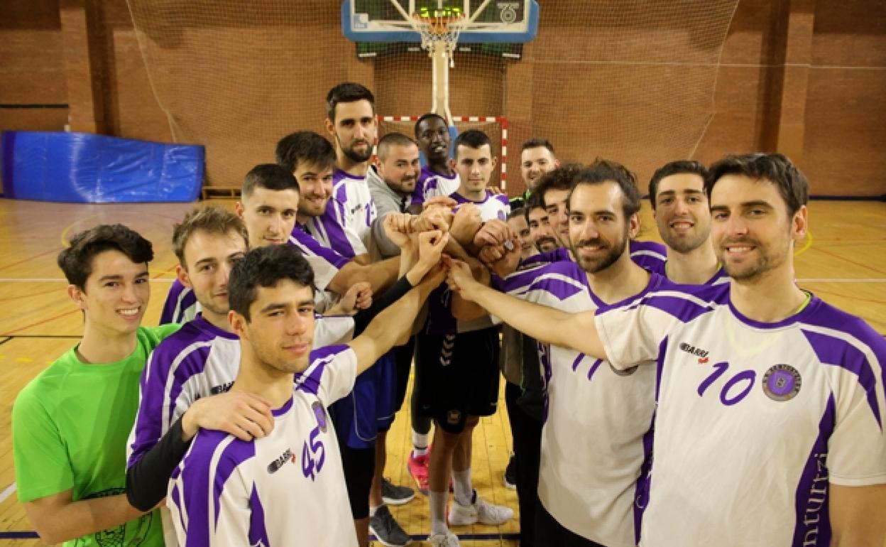 El CB Santurtzi comienza hoy su andadura en el play-off de ascenso a LEB Plata 