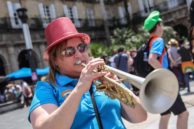 Fotos: Las comparsas de Bilbao calientan motores para la Aste Nagusia