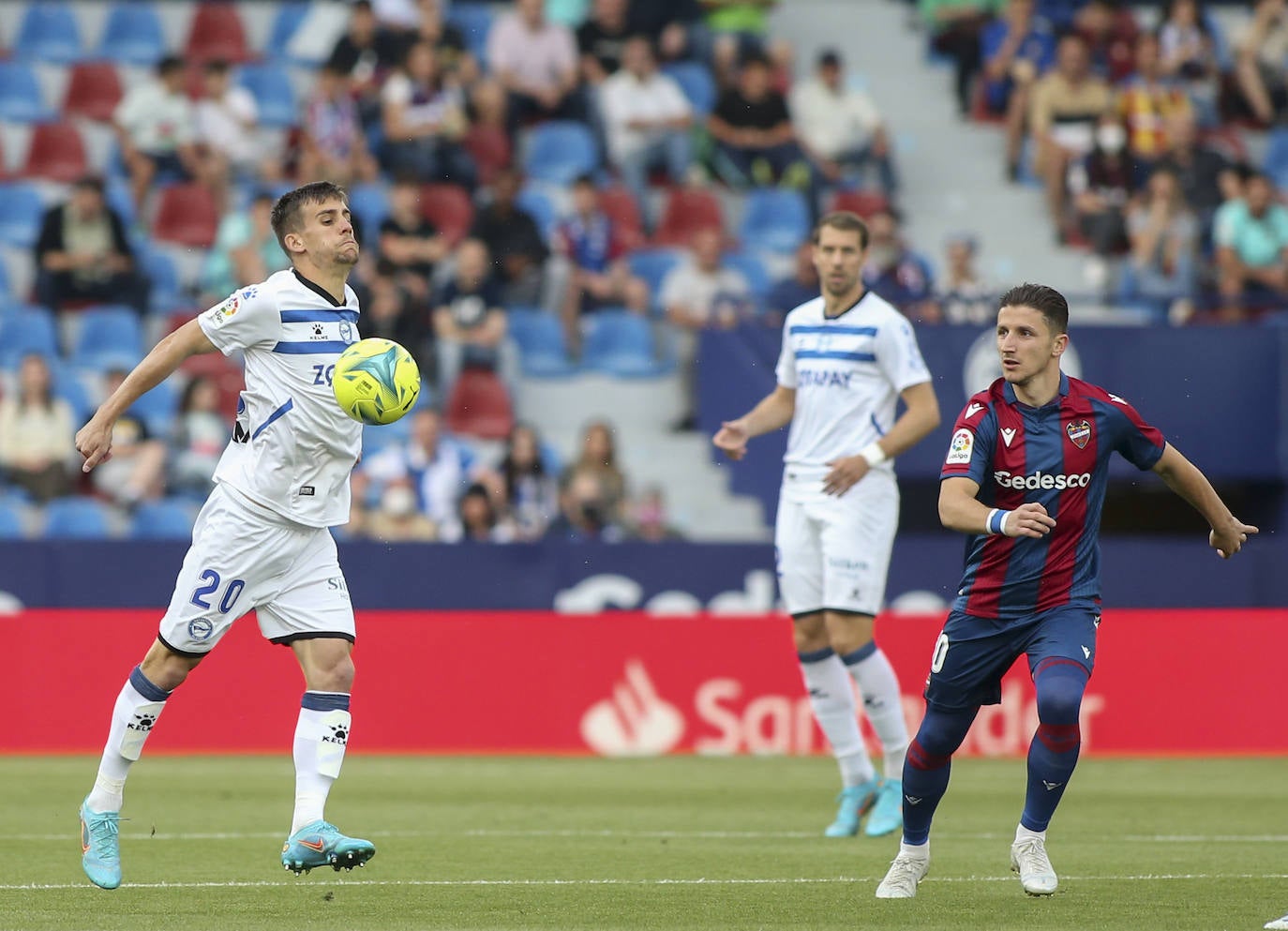 Fotos: Levante - Alavés, en imágenes