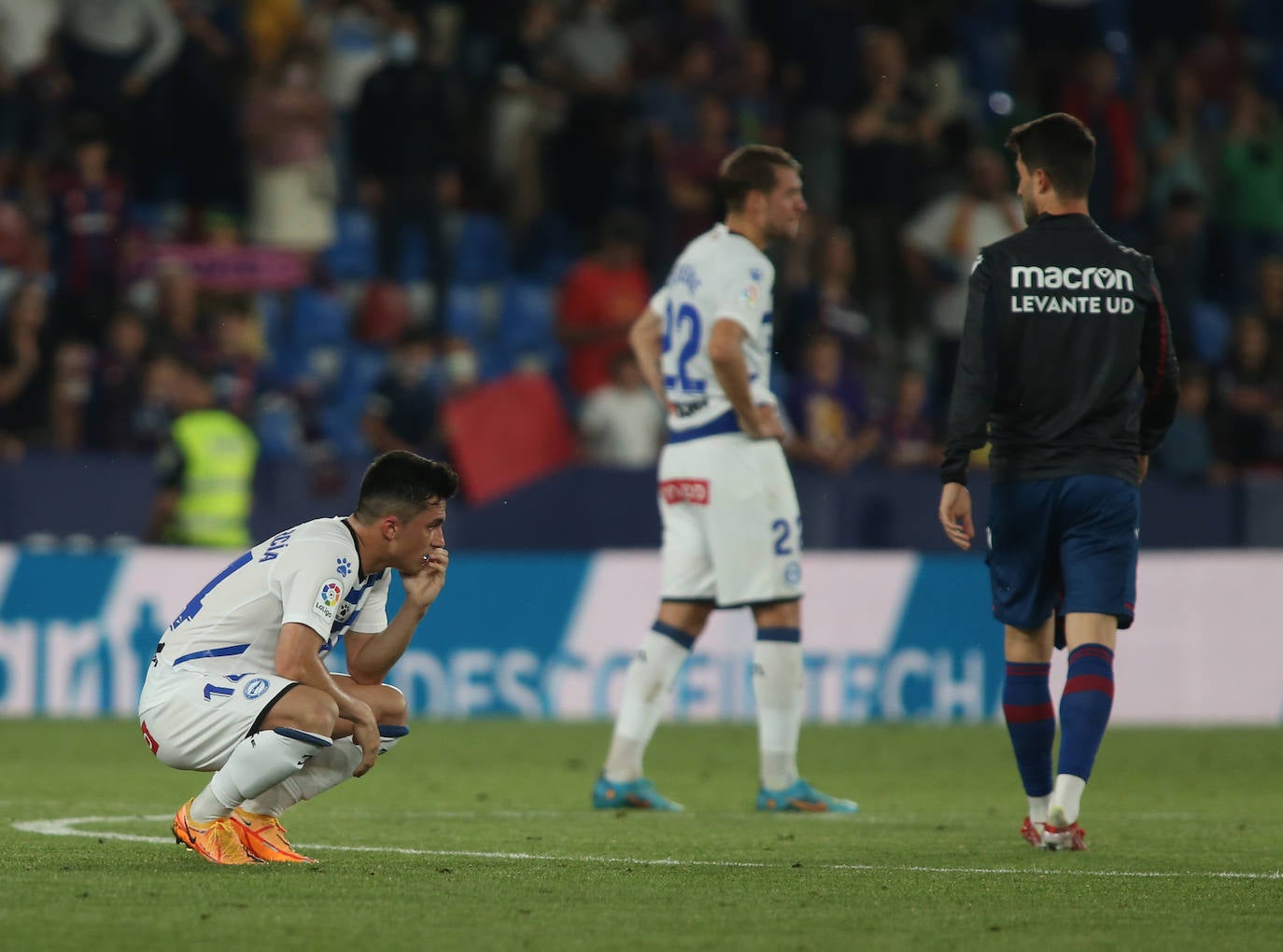Fotos: Levante - Alavés, en imágenes