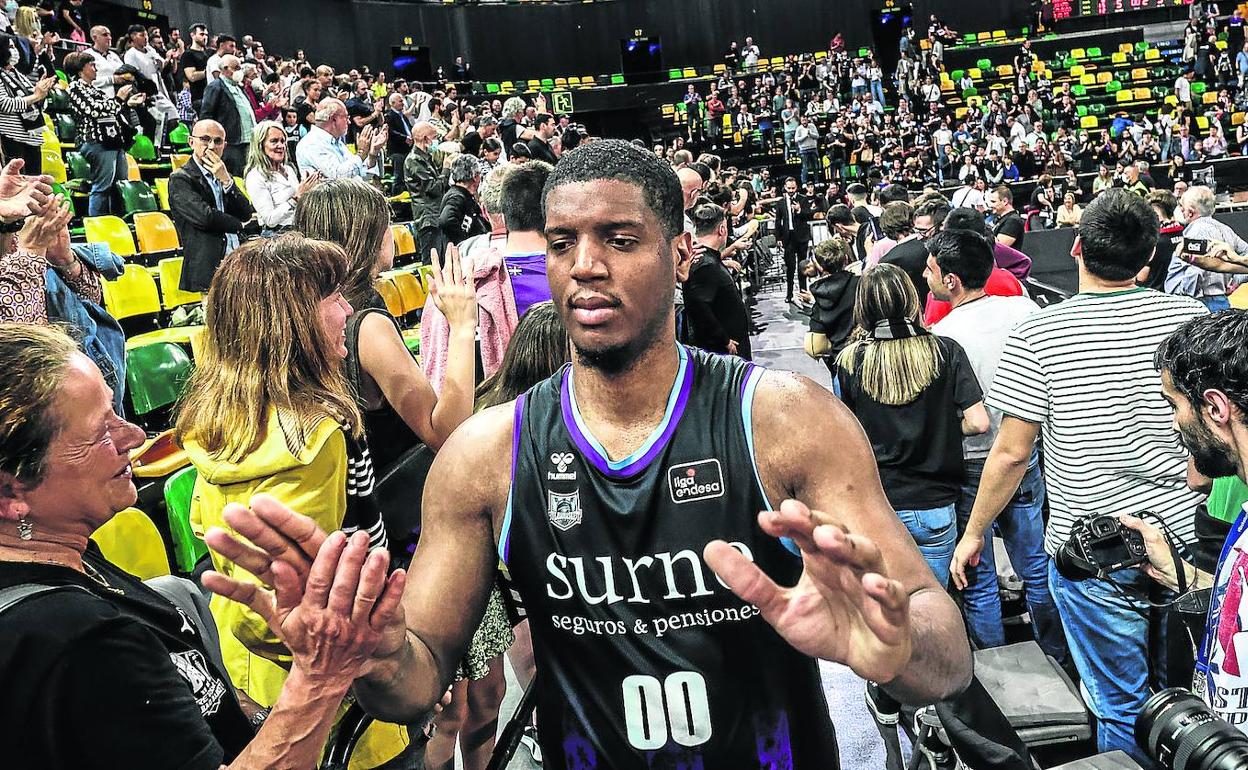 Damien Inglis es uno de los jugadores a los que renovaría el club, pero se ha revalorizado mucho y quiere pensar con detenimiento dónde proseguir con su carrera. 