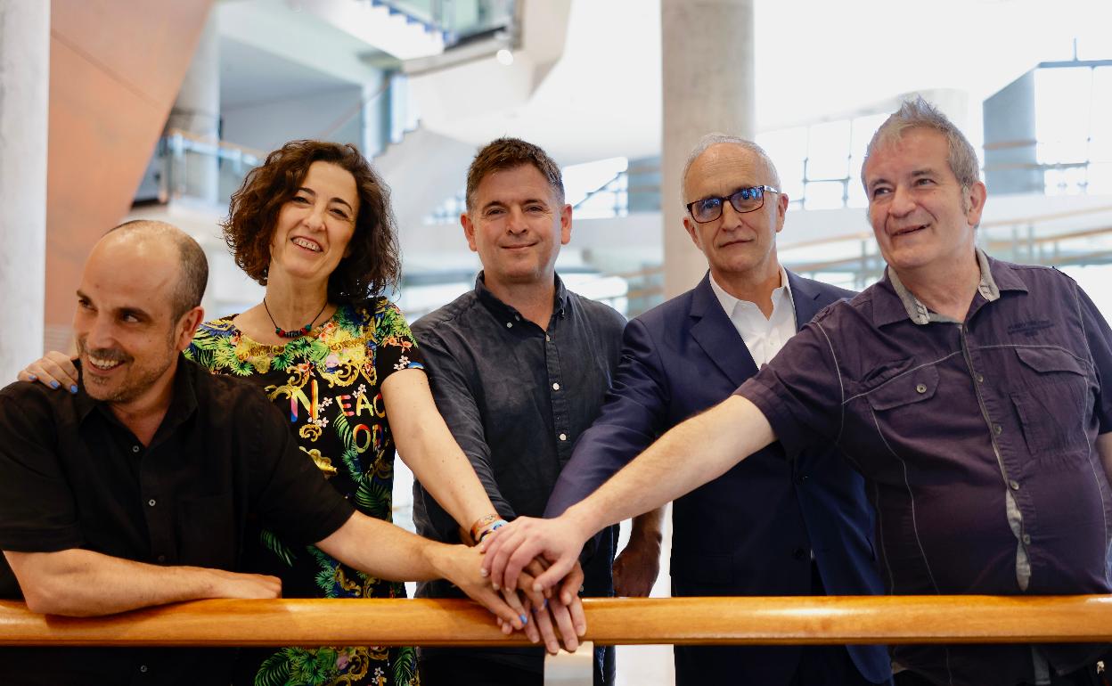 Proiektuaren nondik-norakoak aurkeztu zituzten Bilboko Euskalduna Jauregian. 