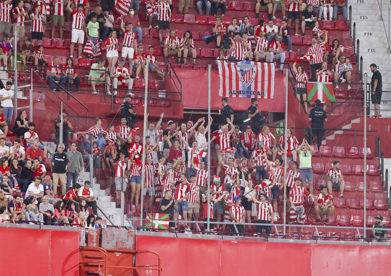 Fotos: Las mejores imágenes entre el Sevilla y el Athletic
