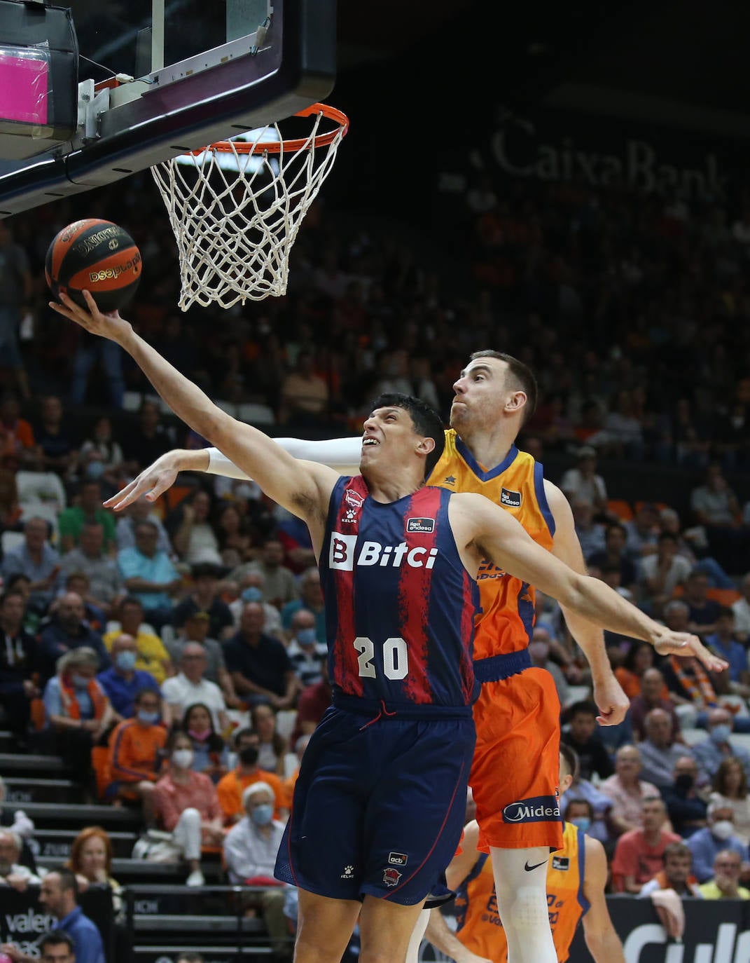 Fotos: Las mejores imágenes del Valencia - Baskonia
