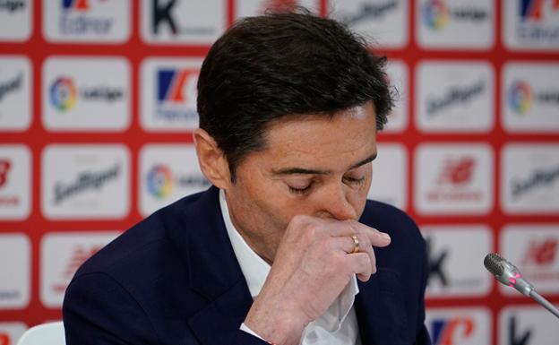 Un Marcelino muy emocionado se ha despedido del Athletic en la sala de prensa de San Mamés.