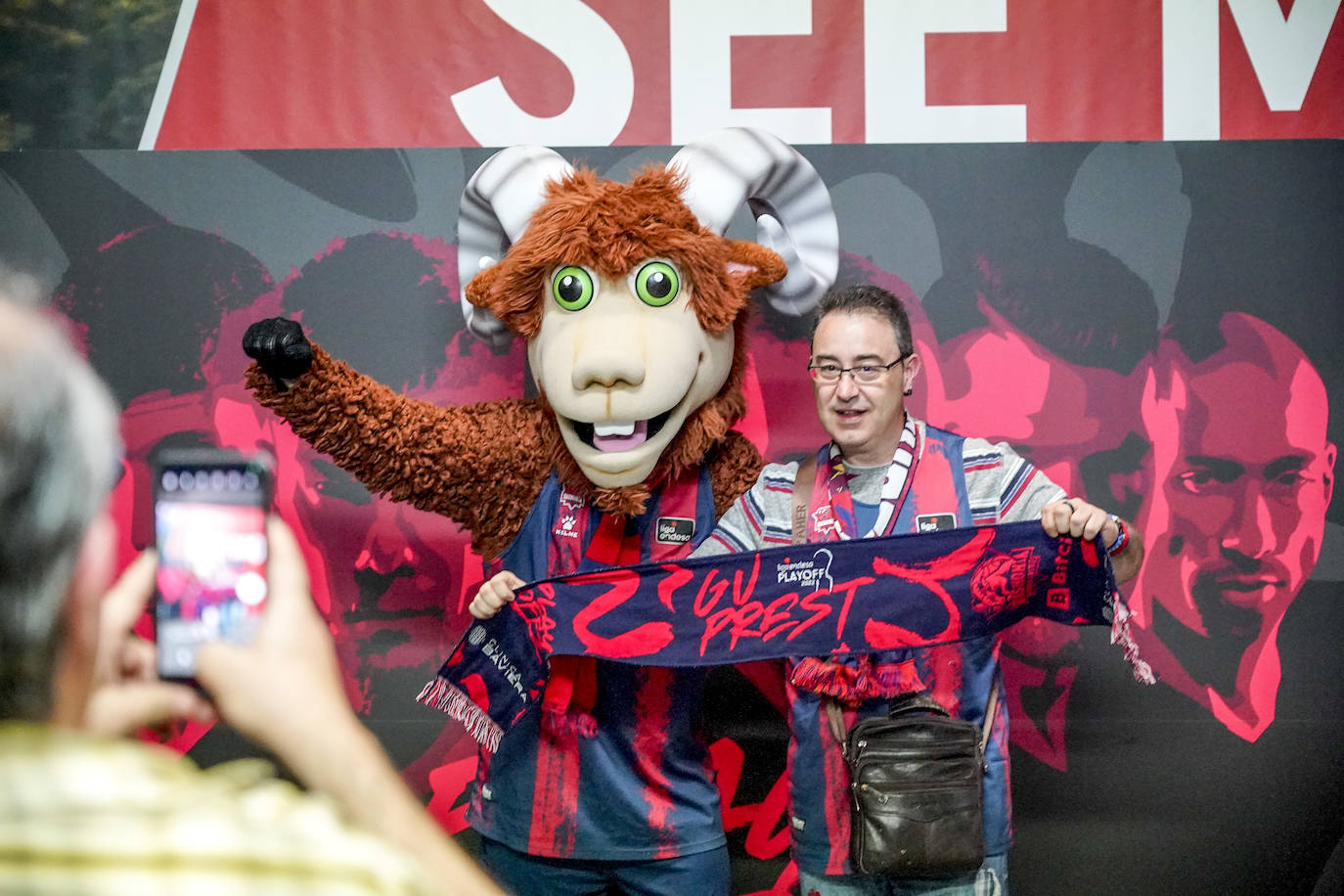 Fotos: Gran ambiente en el Buesa Arena