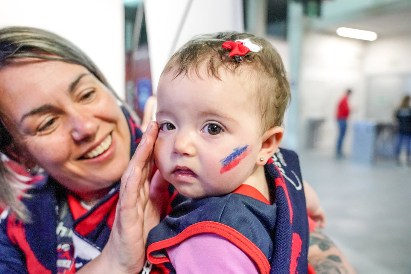 Fotos: Gran ambiente en el Buesa Arena