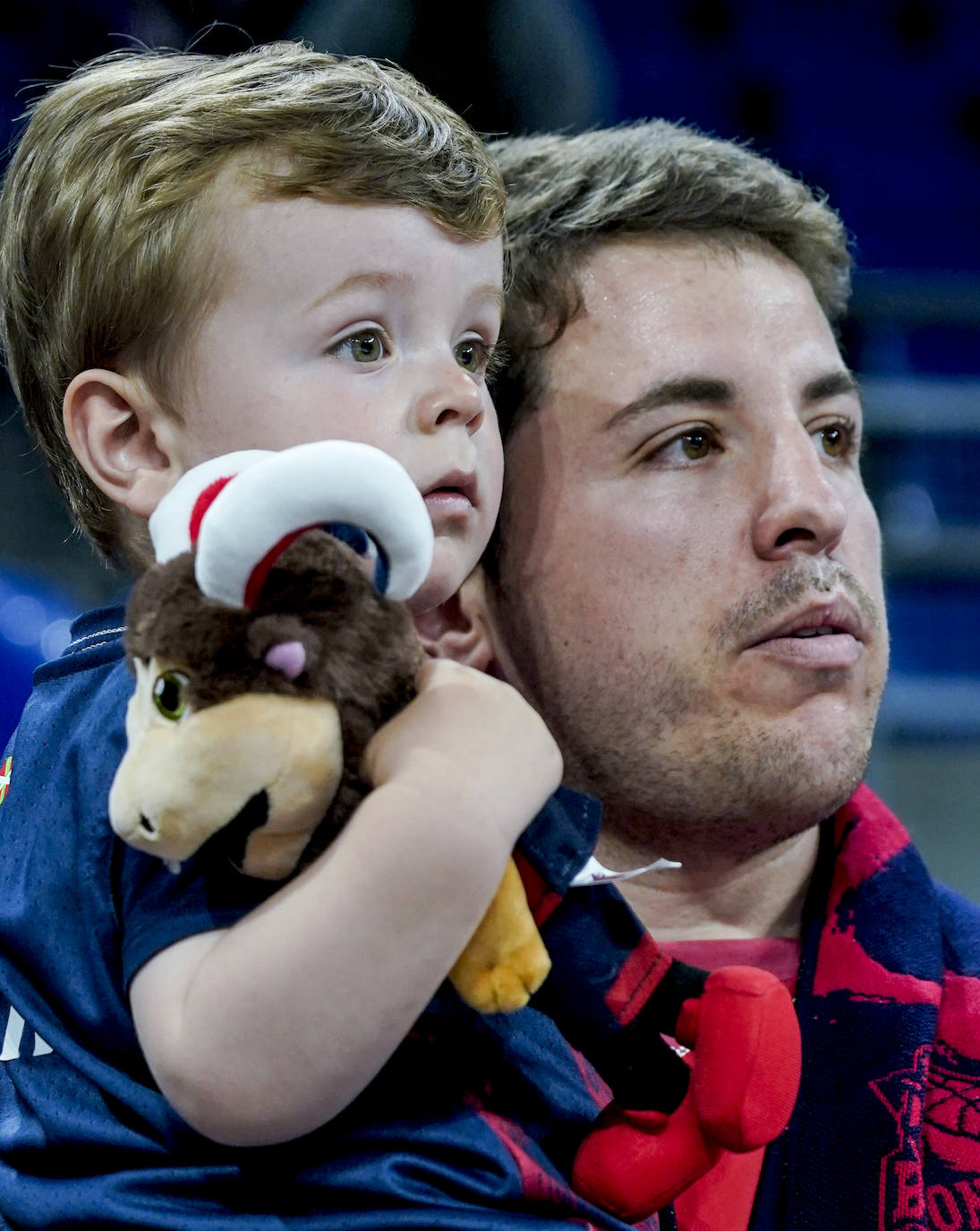 Fotos: Gran ambiente en el Buesa Arena