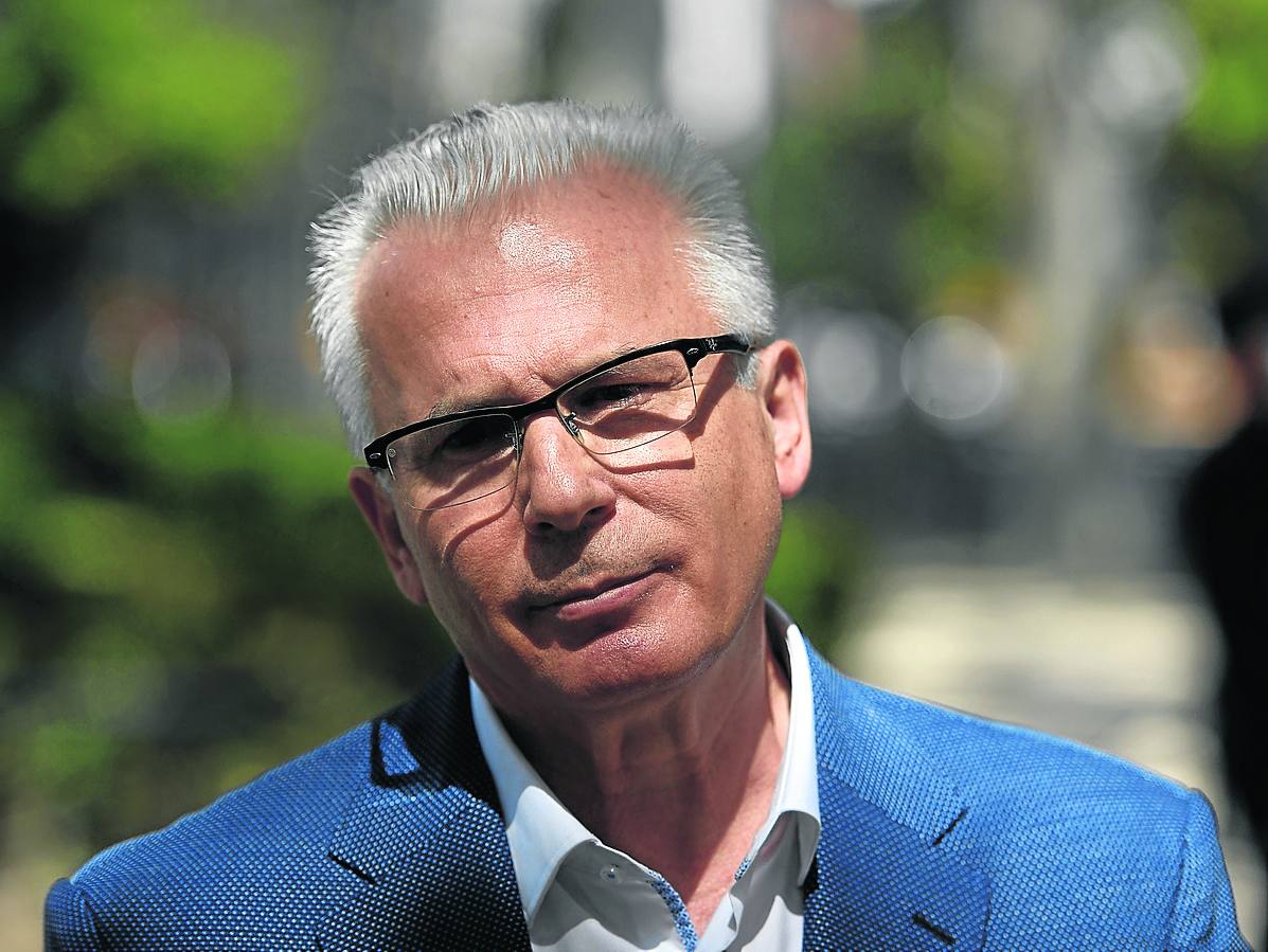 «Solicitaría la detención de Putin como solicité la de Pinochet».