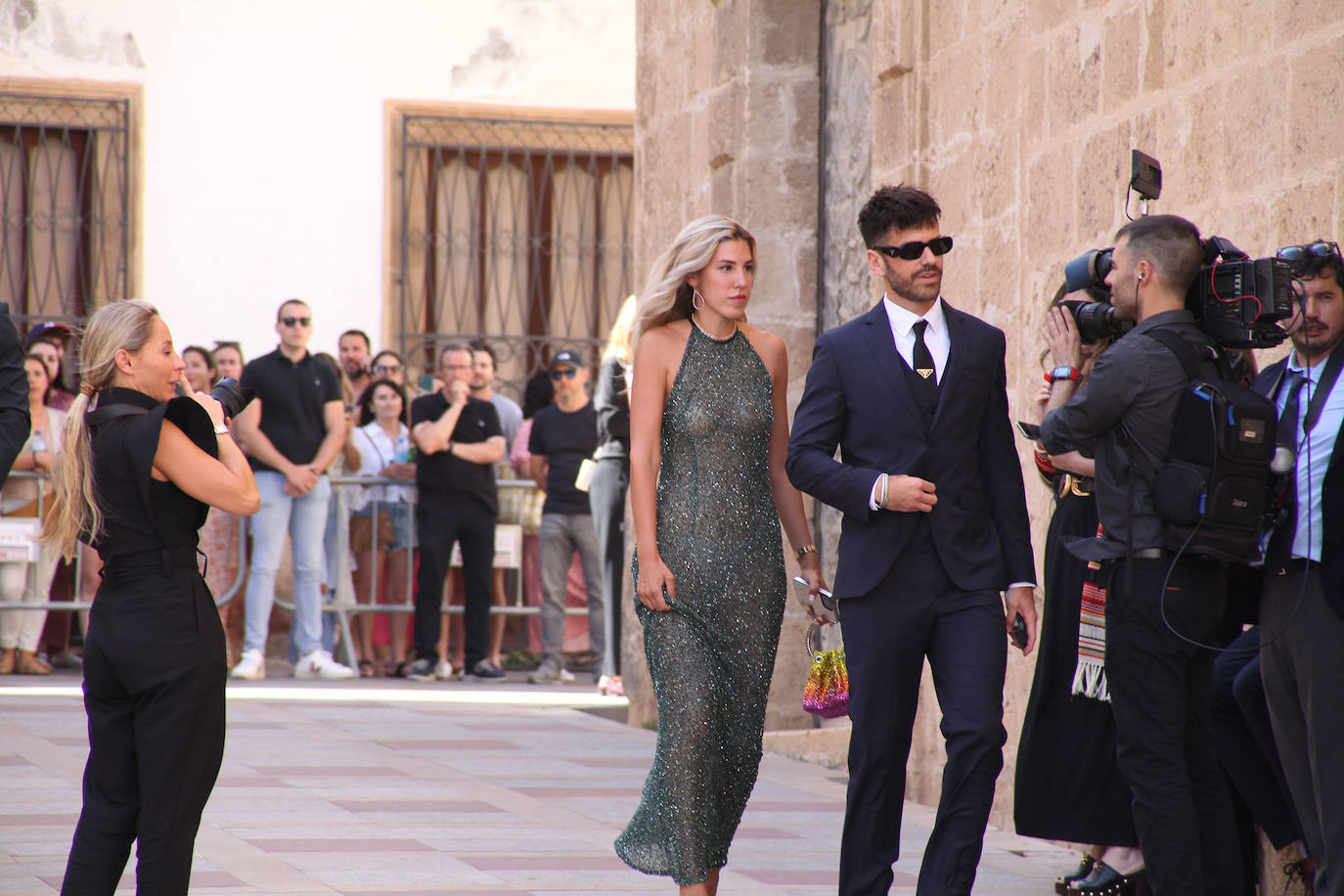 Fotos: Los looks más elegantes de las invitadas a la boda de Marta Lozano