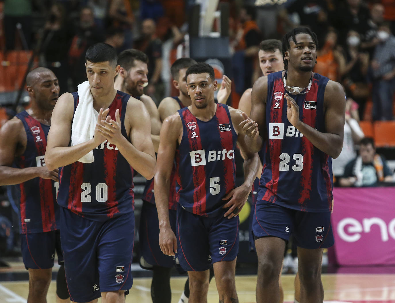 Fotos: Las mejores imágenes del Valencia - Baskonia