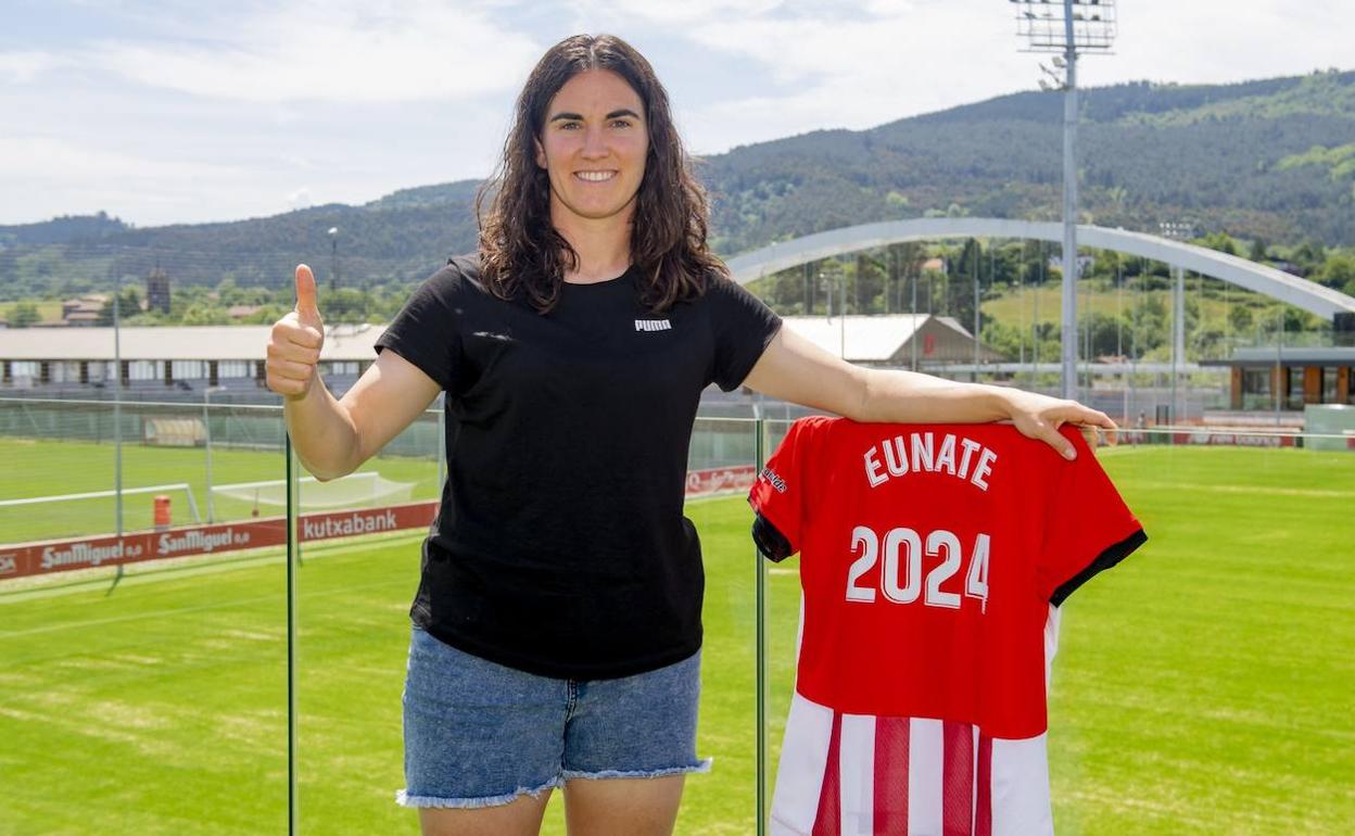 Eunate Arraiza en Lezama, donde permanecerá al menos otras dos temporadas más. 