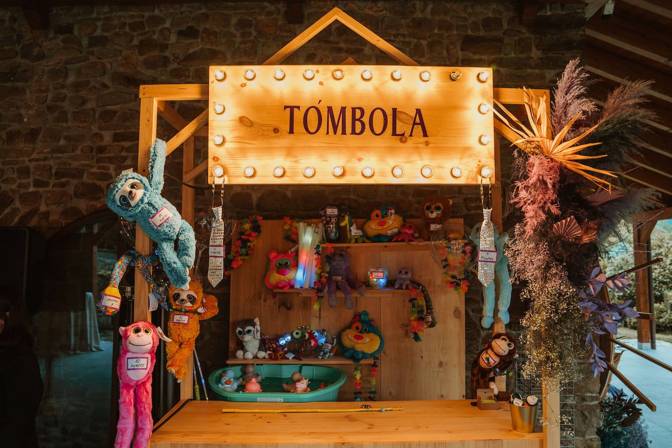 Fotos: La boda circense de Isma, de &#039;El Conquistador del Caribe&#039;, e Iraia en el Valle de Arratia