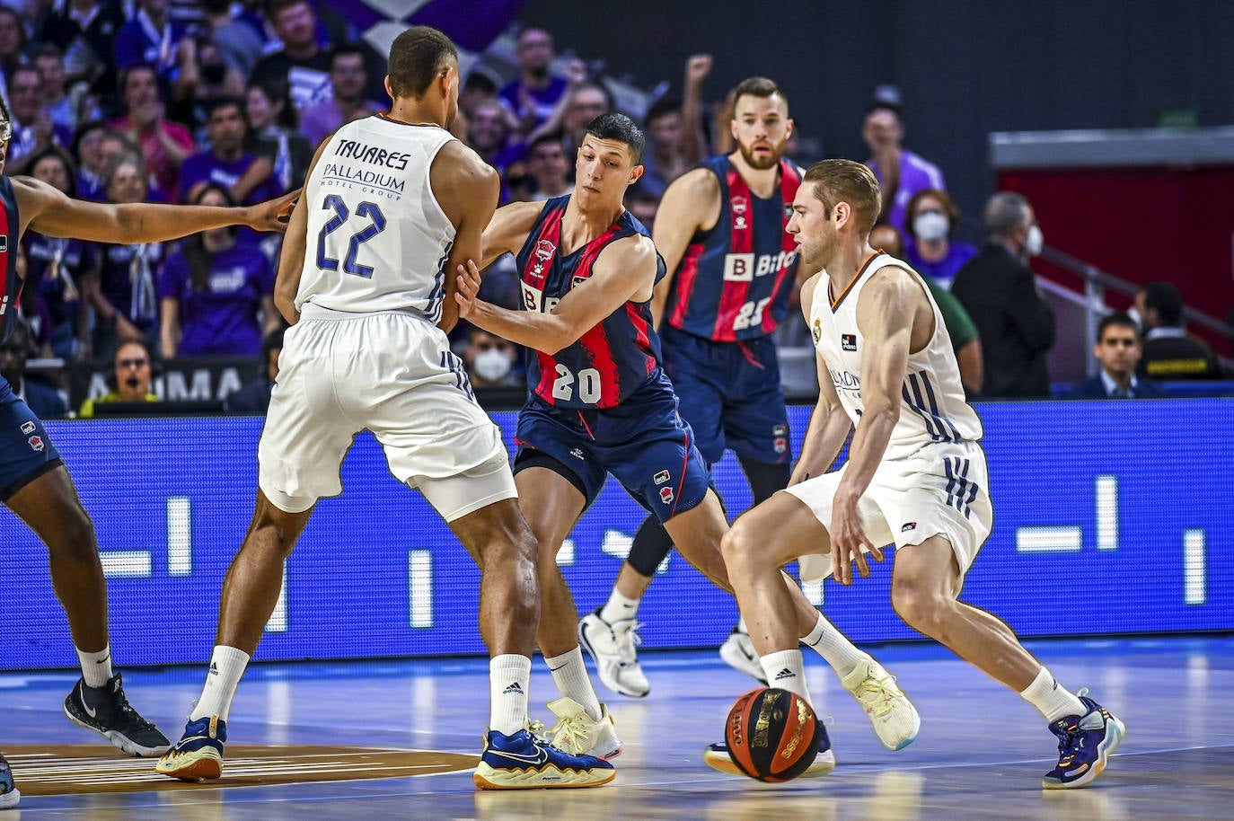 Fotos: Las mejores imágenes del Real Madrid - Baskonia