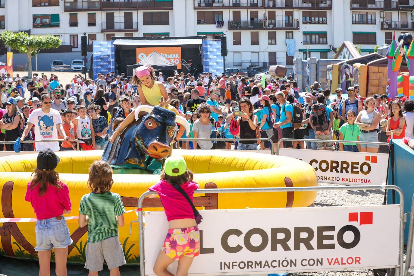 Fotos: Labastida acoge el regreso de la gran fiesta de la escuela pública vasca