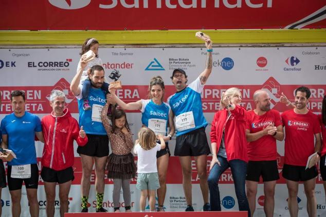 Fotos: Compañerismo y deporte por las calles de Bilbao